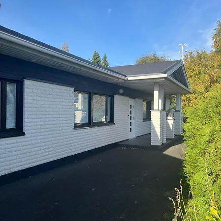 Vakantiehuis Aleksanteri, A Spacious Detached House In Lapland